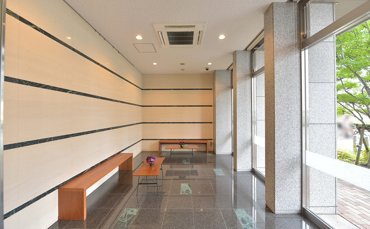 エントランスポーチ