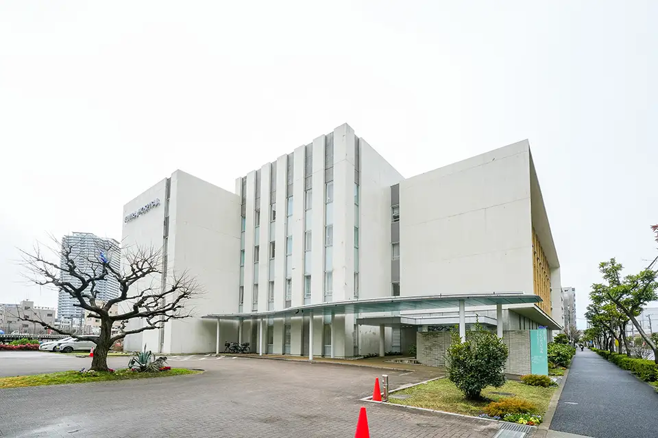 くじらホスピタル 徒歩11分(850m)